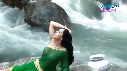 শ্যামাঙ্গিণী বাঙালি মেয়েদের সেক্সি ভিডিও